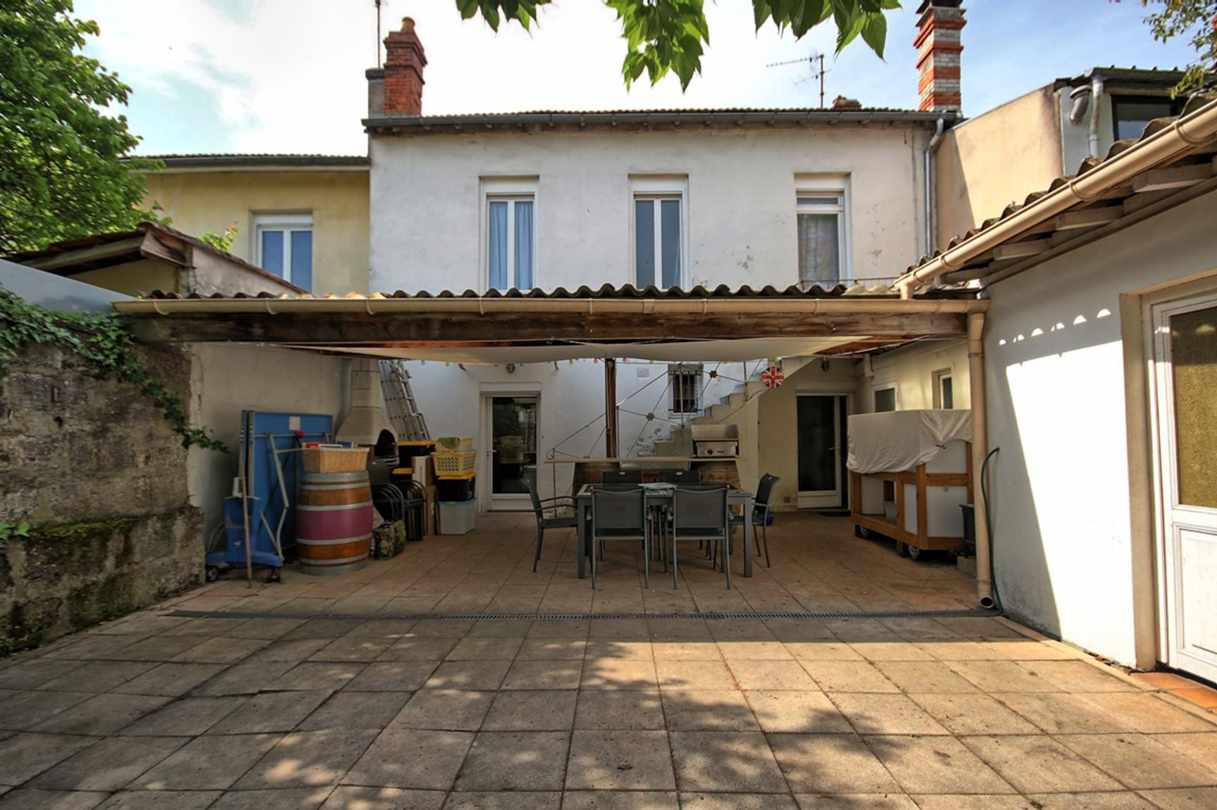 Maison A Vendre Mari A Volé Telefilm vente Bordeaux Bacalan Maison 132m² avec grand jardin